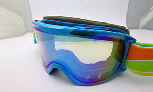 Ski goggle