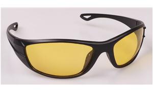 Photochromic polarized eyewear