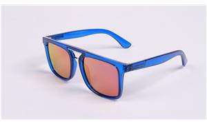 Fashion sunglasses with spring hinges