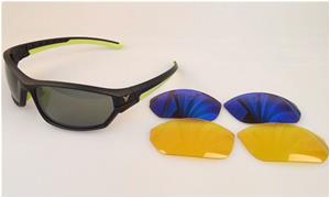 Sunglasses with interchangeable lense